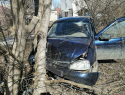 В Борисоглебске автомобиль врезался в дерево. Водитель погиб