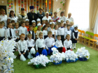 600 бумажных цветов сделал коллектив детского сада №21 г. Борисоглебска в рамках благотворительной акции