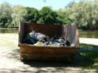 В Борисоглебске, при подготовке к турниру по пляжному волейболу, еле убрали берег реки от мусора 