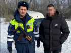 Микроавтобус по дороге из Борисоглебска в Воронеж улетел в кювет