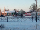 В Театральном сквере заливают каток - на радость взрослым и детям 