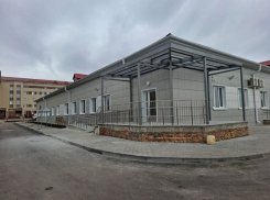 В Новохоперске достроили просроченную детскую поликлинику 