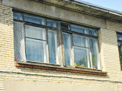 Госдума хочет обязать россиян заменить окна из пластика на деревянные