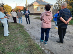 Константин Недорезов встретился с жителями улицы Богдана Хмельницкого