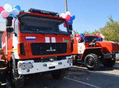 Парк пожарной техники пополнился двумя машинами в Терновском районе