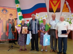В Борисоглебске долгожителей супружеской жизни поздравили с приближающимся праздником 