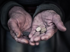 Бедность – не порок, а враг: Путин призвал единороссов не кричать «ура!»