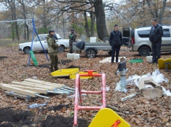 Терновские активисты построят детскую площадку на опушке леса