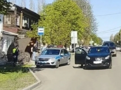 Школьник попал под колеса автомобиля, перебегая дорогу в центре Борисоглебска