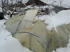 Небывалый снегопад ударил по Борисоглебску и не собирается останавливаться