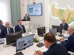 Михаил Тарасов рассказал губернатору Воронежской области об успехах Грибановского района