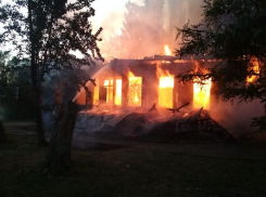 Стали известны подробности пожара на территории бывшего ПТУ в Борисоглебске