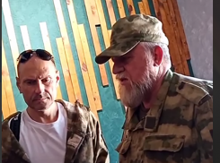 За администратором бара «Понеслось» пришли представители «Народной теробороны Воронежа»