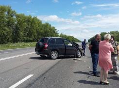 Многодетную семью из Борисоглебска протаранил пьяный водитель джипа  