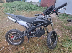 11-летний ребенок за рулем питбайка перевернулся в Новохоперском районе