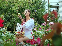 «Яблочки наливные» подарили борисоглебцам к Яблочному Спасу