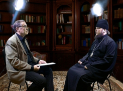 Владыка Сергий ответил на вопросы Станислава Гладыша в программе «Суть вопроса»