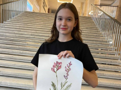 Рисунок школьницы из Борисоглебска выставили в Третьяковской галерее