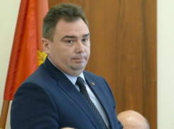 Почти треть депутатов новой Думы не хотят  больше видеть А. Пищугина на посту градоначальника 