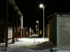 В Борисоглебске осветили мрачный проход к Аэродромной