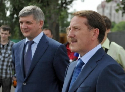 Экс-губернатор Воронежской области поздравил Александра Гусева с победой на выборах