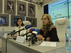 Способ продления жизни мужчин назвал руководитель ЗАГС Воронежской области