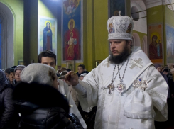 Всенощное бдение в канун праздника Богоявления Владыка Сергий провел в Богоявленском храме Грибановки