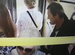 «Кошелек-кошелек, какой кошелек?!»: в столице Воронежской области задержали карманных воров