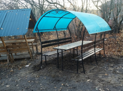 На Теллермановской «Экологической тропе» установили дополнительную беседку для туристов