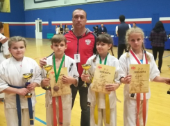 Школьница из Поворино заняла первое место на соревнованиях по карате в Тамбове