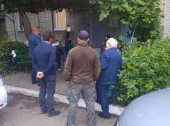 Жители многоквартирного дома рассказали о проблемах на встрече с Константином Недорезовым
