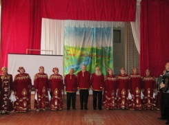 Борисоглебский хор ветеранов выступил перед студентами