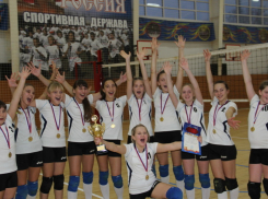 Турнир по волейболу, посвященный Дню матери прошел в Борисоглебске