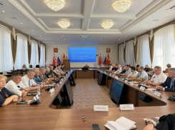 Антинародная партия: кто НЕ поддержал повышение зарплат педагогов и воспитателей в Борисоглебске