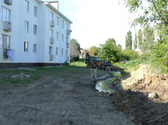 В Борисоглебске жители многоквартирного дома, построенного «на воде», требуют от администрации БГО устранить причины подтопления