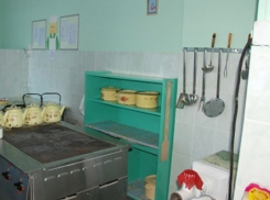 В Терновском детском саду не соблюдались условия хранения продуктов