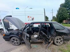Два ребенка и молодая женщина пострадали в результате ДТП в Борисоглебске