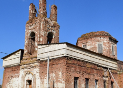 В Грибановском районе жители восстанавливают храм на собственные деньги и средства спонсоров