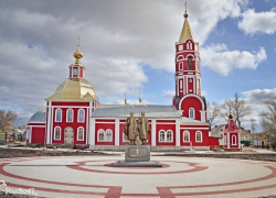 До установки памятника небесным покровителям Борисоглебска остались считанные дни