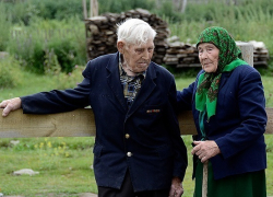 Содержание пожилых родителей хотят переложить на их детей. Вместо пенсий – алименты