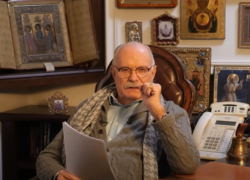 «Дьявол кроется в деталях»: главный «бесогон» страны Никита Михалков прошелся по воронежской елке за 65 миллионов