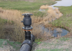 В Новохопёрском районе плотины от разрушения будут спасать сифоны