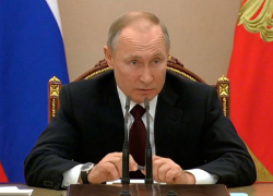 Владимир Путин призвал убрать из России «вузы-пустышки»