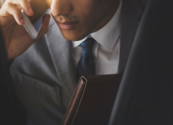 Как подать жалобу на коллекторов через портал «Госуслуги»