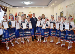 Ансамбль «Ассорти» Грибановской школы искусств отметили  в Кремле