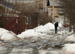 Жители улицы Октябрьской города Борисоглебска подозревают, что их район облюбовали наркокурьеры