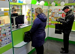 Фармацевтов, навязывающих лекарства покупателям, предложили наказывать