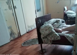 Владимир Коробов пообещал отремонтировать инфекционное отделение к сентябрю