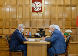 Виктор Петров рассказал губернатору об успехах Новохоперского района