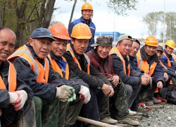 Правительство РФ намерено ограничить количество гастарбайтеров на российских стройках